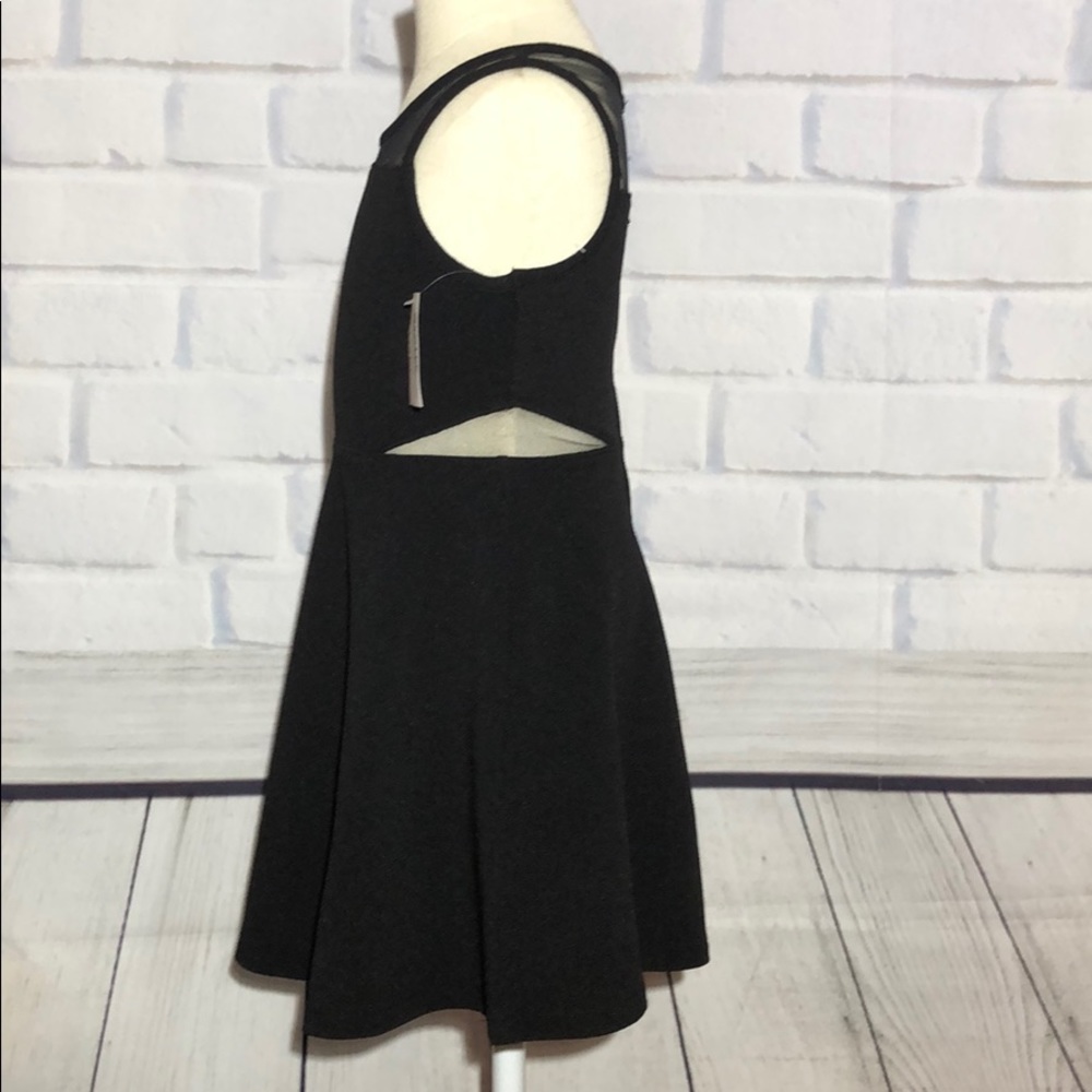 NWT Children’s Place mesh panel dress black S 5/6 - Picture 3 of 7